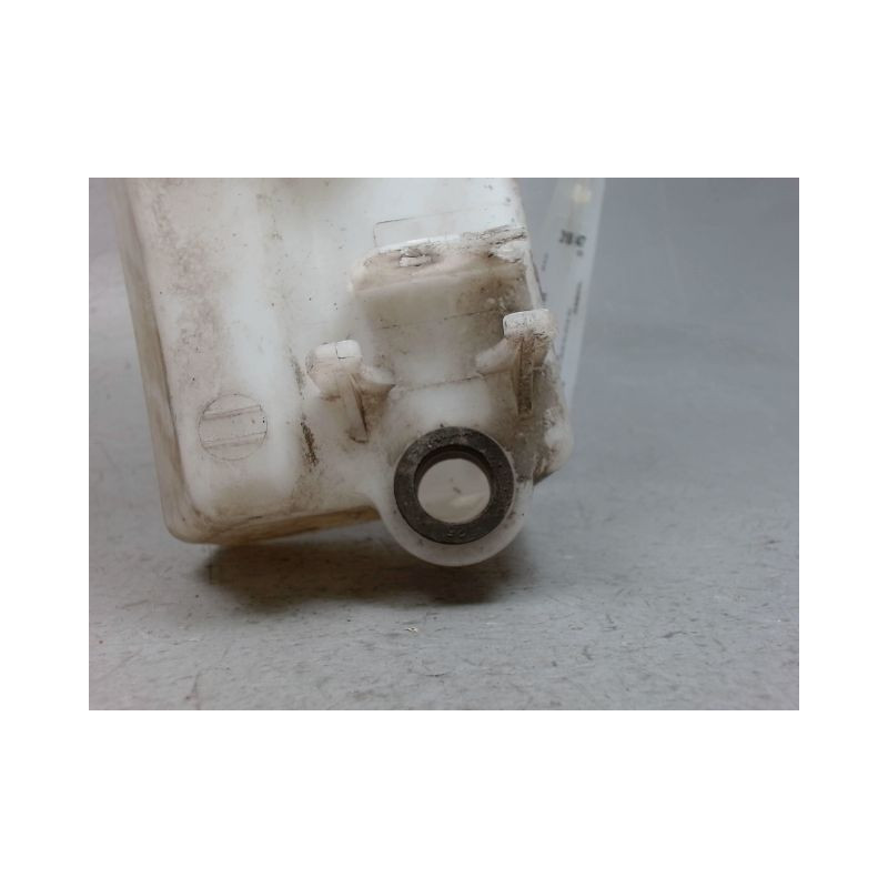 RESERVOIR LAVE-GLACE AVANT KIA VENGA 09-