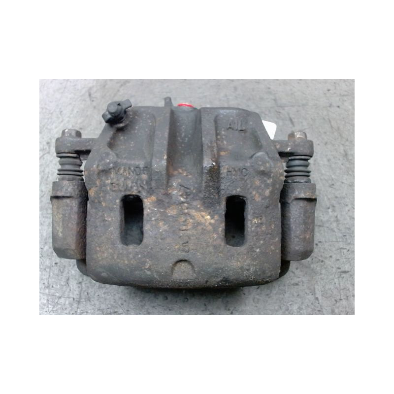 ETRIER DE FREIN AVANT DROIT HYUNDAI SANTA FE 4X4 -00