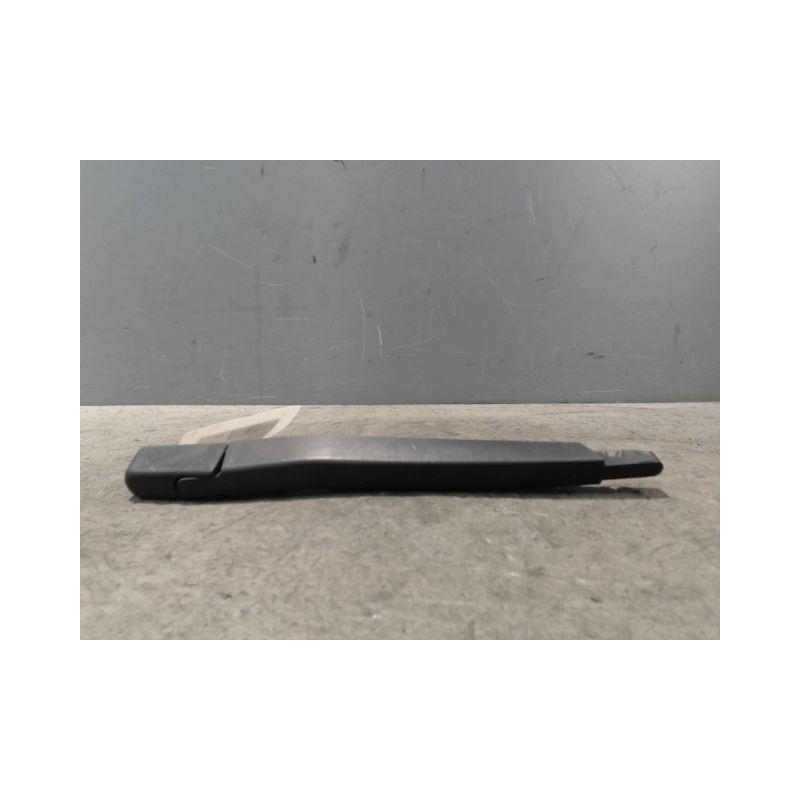BRAS ESSUIE-GLACE ARRIERE OPEL CORSA 06-09