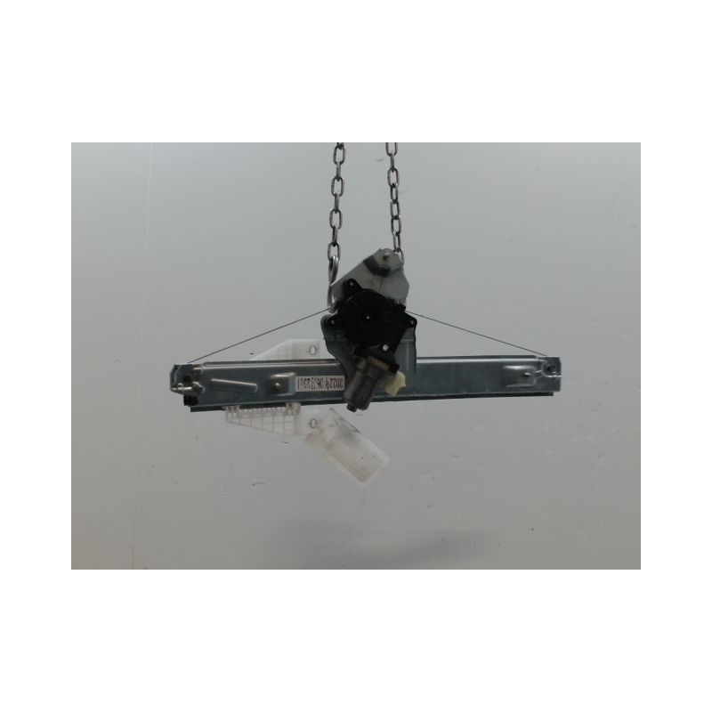 MECANISME+MOTEUR LEVE-GLACE AVANT DROIT DACIA SPRING