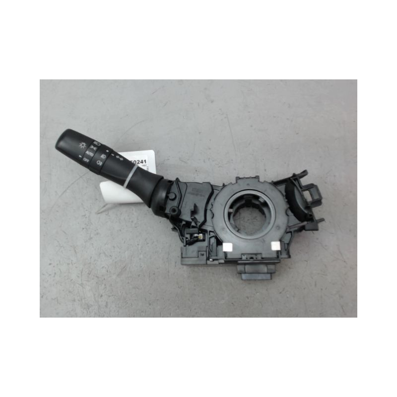 COMMANDE ECLAIRAGE SUZUKI SWIFT