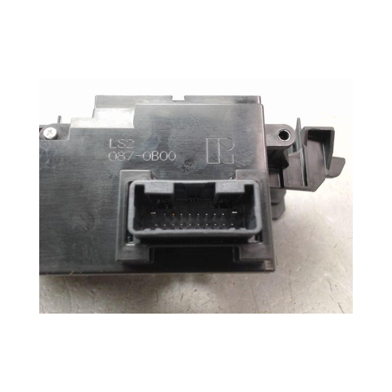 COMMANDE ECLAIRAGE SUZUKI SWIFT