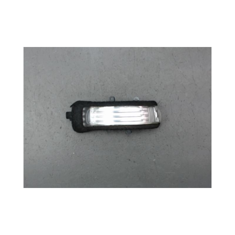 REPETITEUR RETROVISEUR GAUCHE TOYOTA RAV4 BREAK III PHASE 3 2010-2013