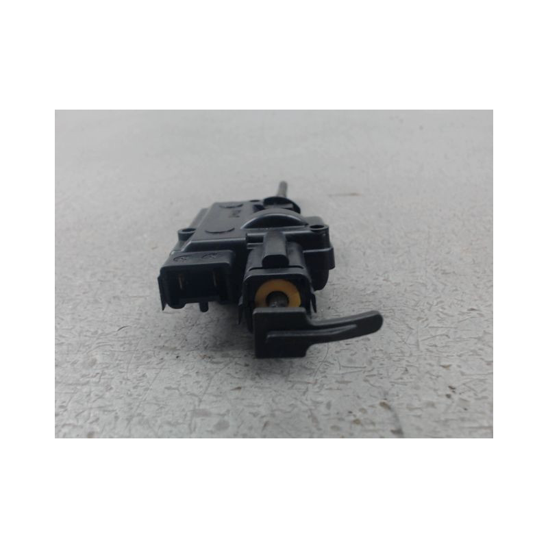 ACTIONNEUR TRAPPE CARBURANT RENAULT CLIO
