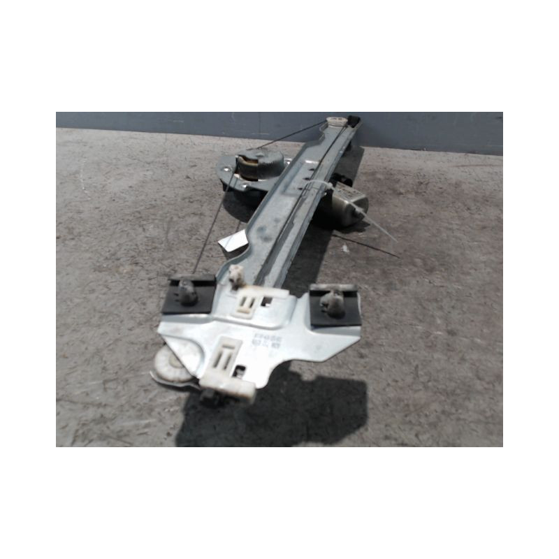 MECANISME+MOTEUR LEVE-GLACE AVANT DROIT DACIA SANDERO 2008-