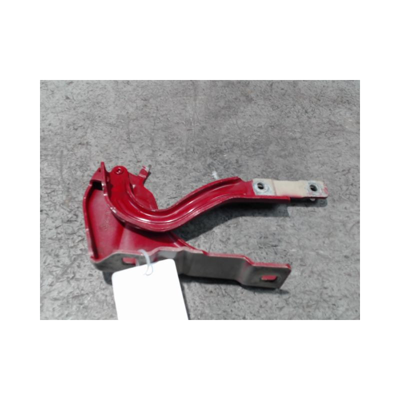 COMPAS GAUCHE CAPOT ALFA ROMEO MITO -08