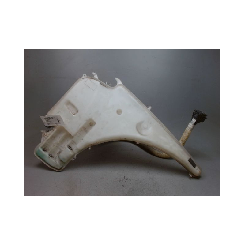 RESERVOIR LAVE-GLACE AVANT BMW SERIE 1