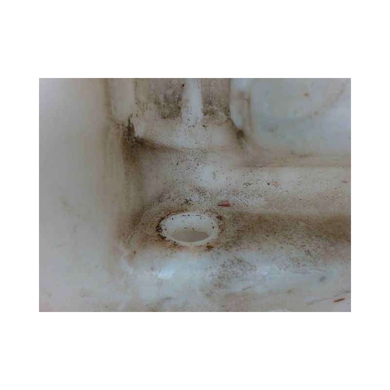 RESERVOIR LAVE-GLACE AVANT RENAULT LAGUNA II 00-2005