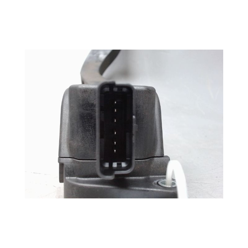 PEDALE ACCELERATEUR PEUGEOT 5008 2009-