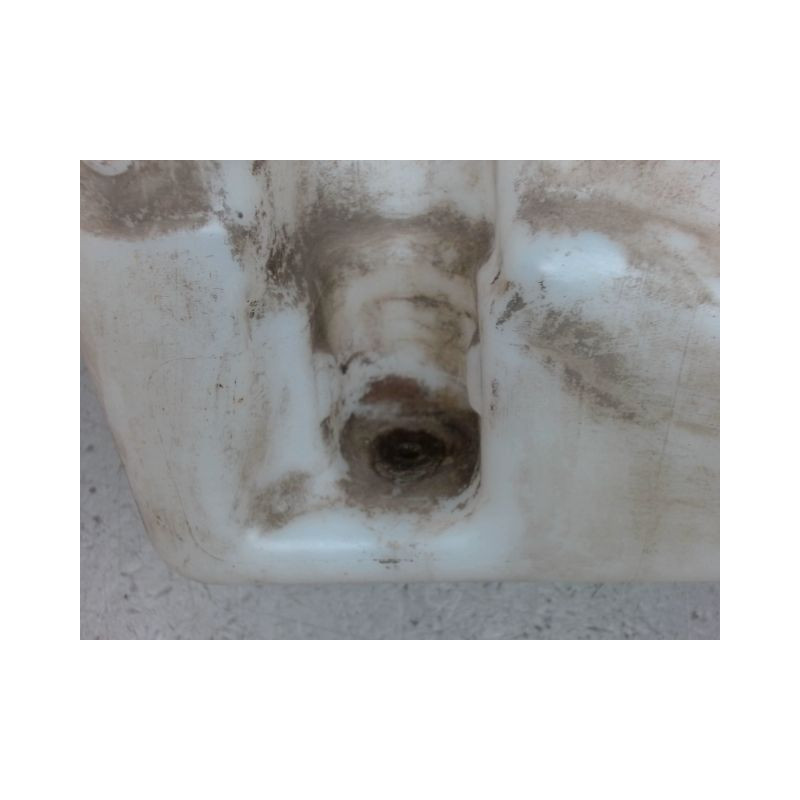 RESERVOIR LAVE-GLACE AVANT MERCEDES CLASSE C 2000-