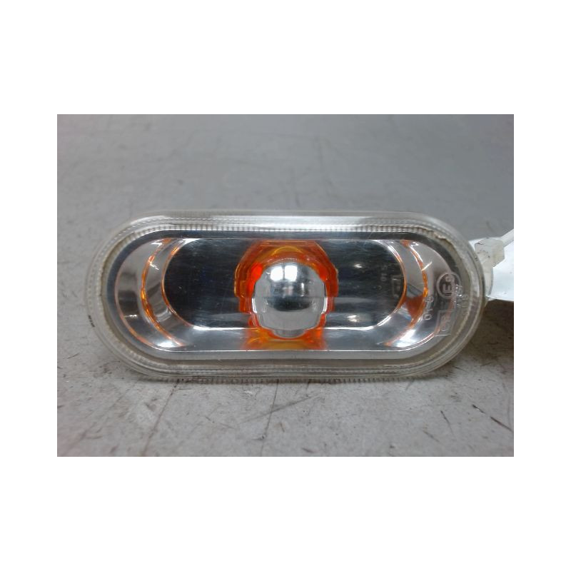 REPETITEUR AILE GAUCHE SEAT LEON 2005-