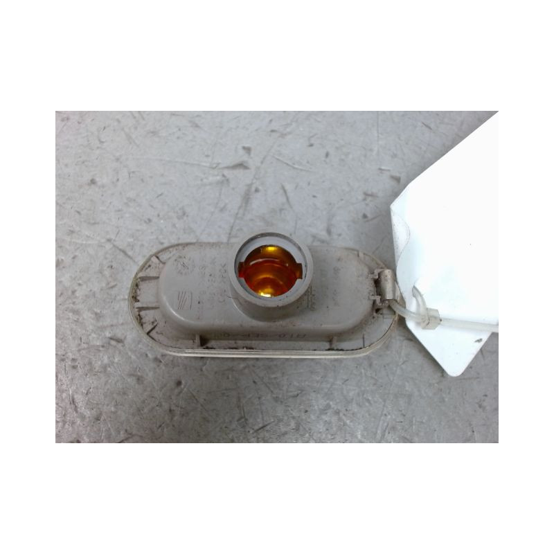 REPETITEUR AILE GAUCHE SEAT LEON 2005-