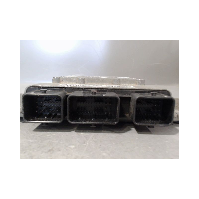 CALCULATEUR MOTEUR PEUGEOT 307