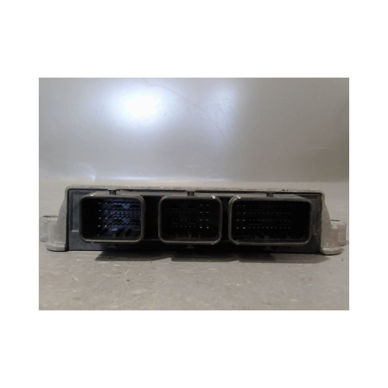 CALCULATEUR MOTEUR PEUGEOT 207