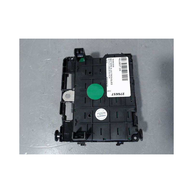 BOITE A FUSIBLES PEUGEOT 206