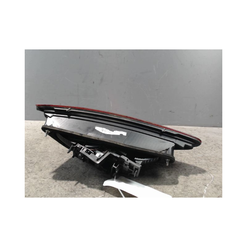 FEU ARRIERE INTERIEUR DROIT SEAT LEON 2009-