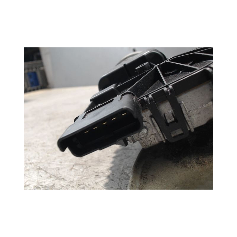MECANISME ESSUIE-GLACE AVANT DACIA DUSTER 2010-