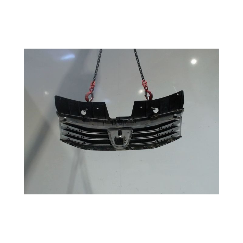 CALANDRE DACIA SANDERO 2008-