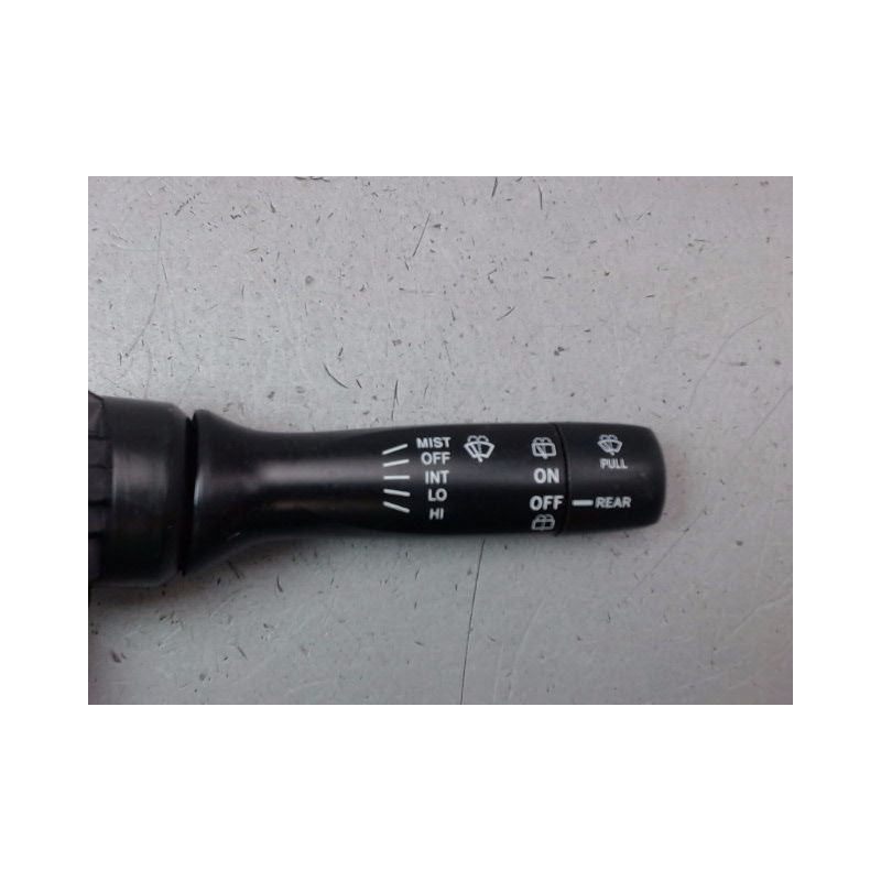 COMMANDE ESSUIE GLACE TOYOTA YARIS II Phase 1 2005-2009