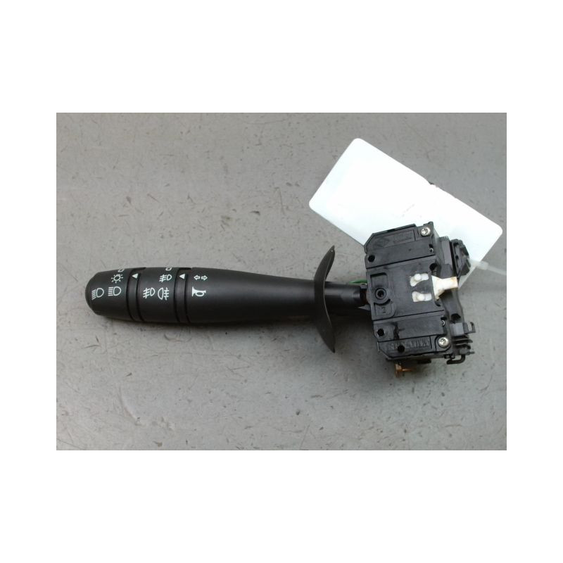 COMMANDE ECLAIRAGE RENAULT TWINGO II Phase 1 2007-2011