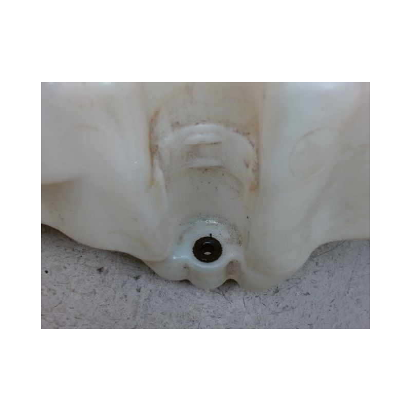 RESERVOIR LAVE-GLACE AVANT RENAULT CLIO II PH.1 98-2001