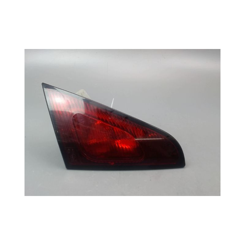 FEU ARRIERE INTERIEUR GAUCHE MITSUBISHI COLT CZ 2005-
