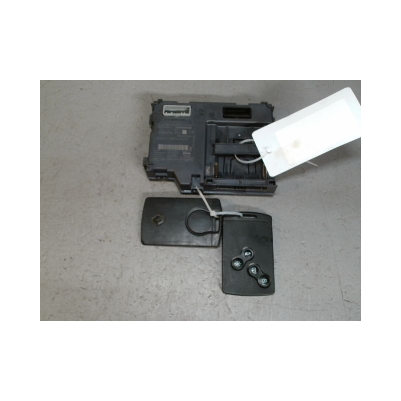 LECTEUR DE CARTE RENAULT CLIO