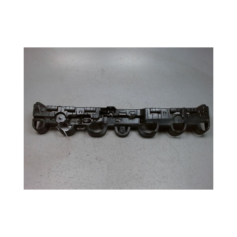 SUPPORT CENTRAL PARE-CHOC ARRIERE  RENAULT CLIO IV 2012-