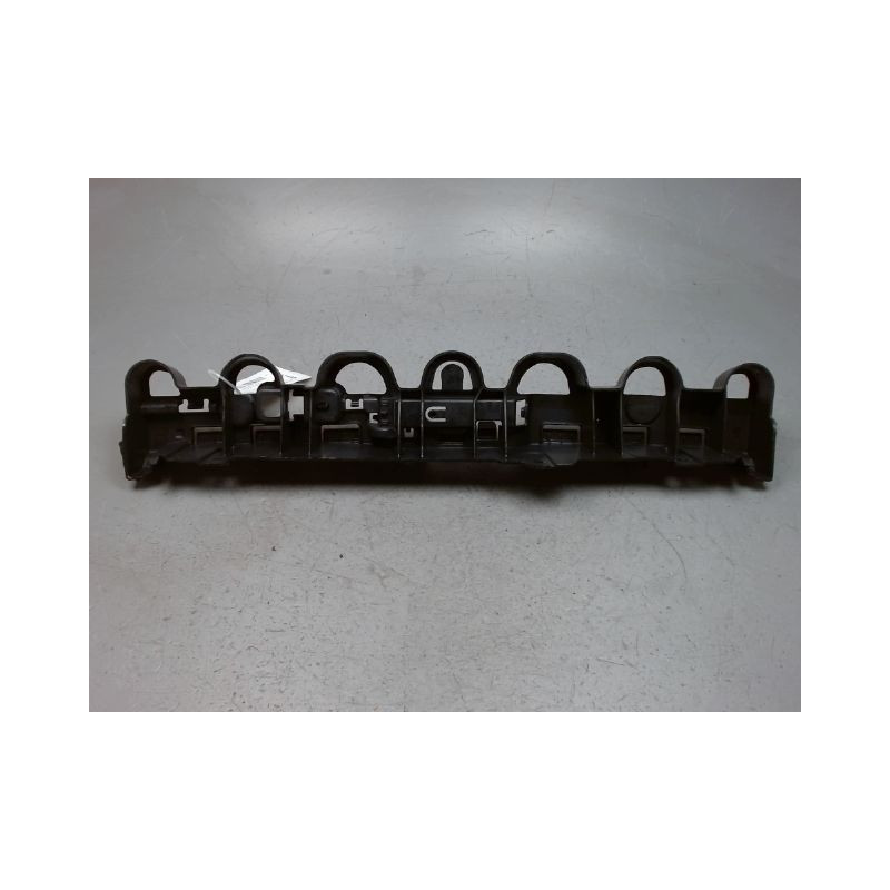 SUPPORT CENTRAL PARE-CHOC ARRIERE  RENAULT CLIO IV 2012-