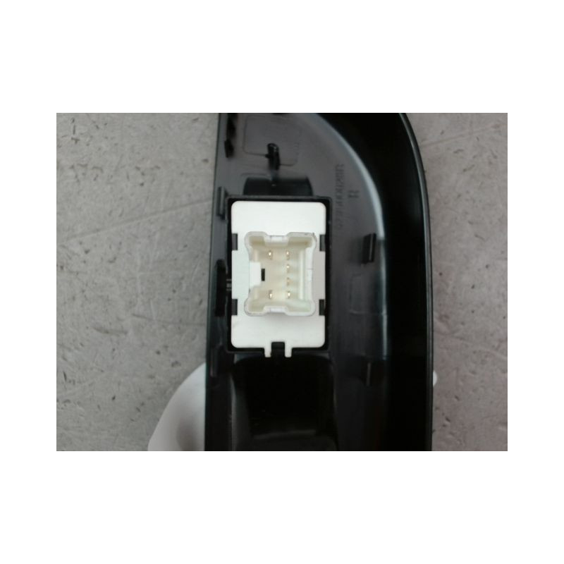 COMMANDE LEVE-GLACE PORTE ARD DACIA SPRING