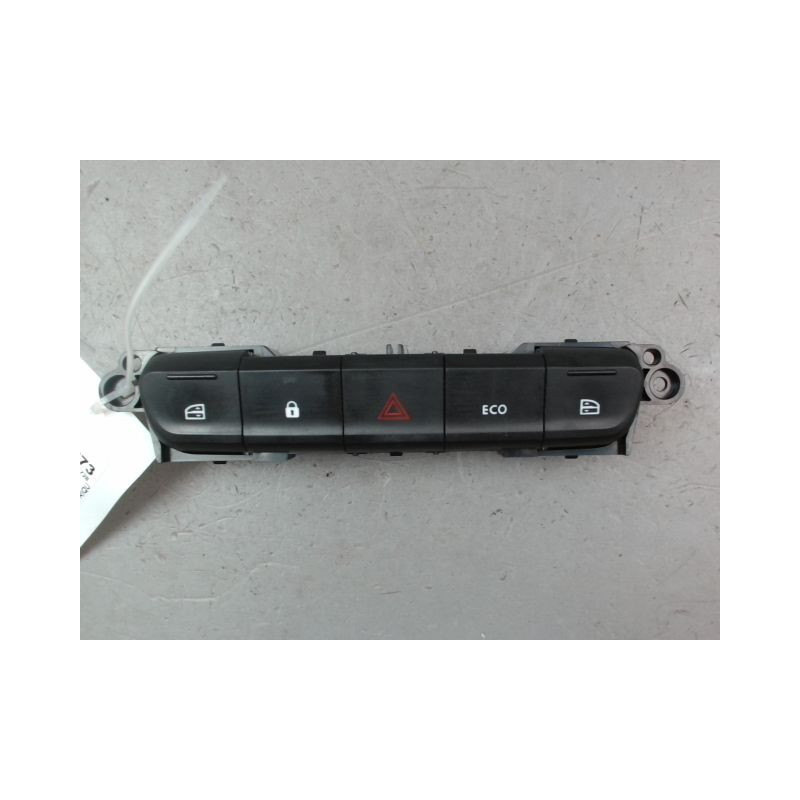 BOUTON DE WARNING DACIA SPRING
