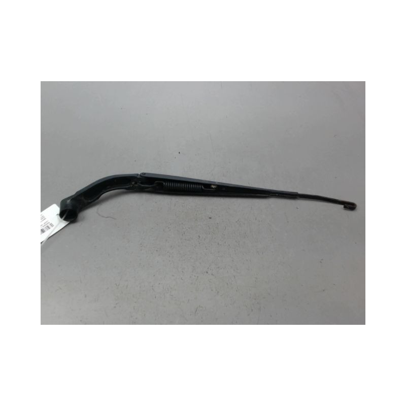 BRAS ESSUIE-GLACE AVANT GAUCHE NISSAN LEAF 2011-...