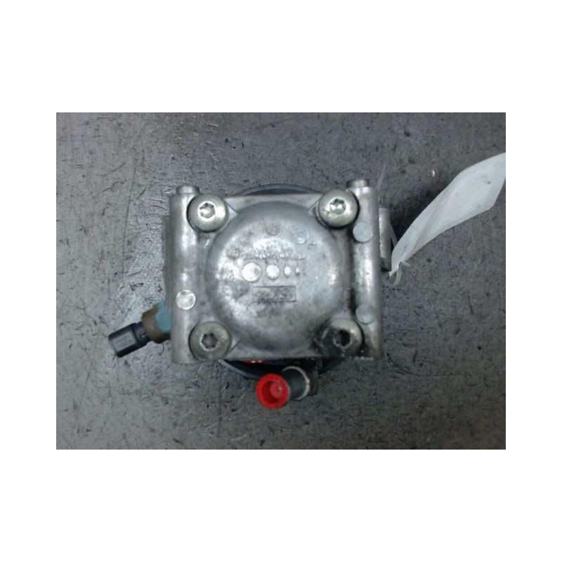 POMPE DIRECTION ASSISTEE FORD FOCUS