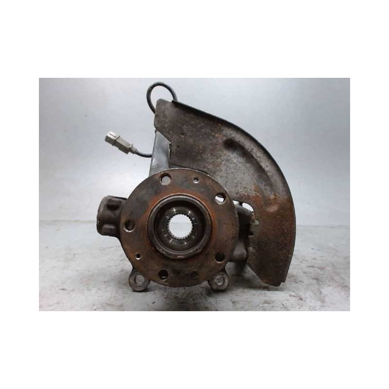 PIVOT AVANT DROIT PEUGEOT 607 99-2004