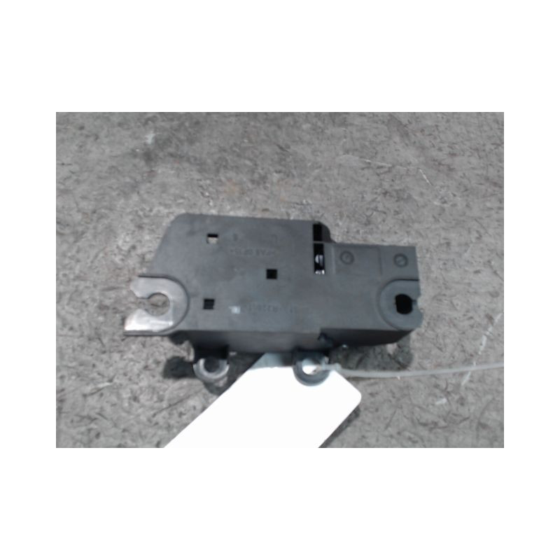 POIGNEE INTERIEURE PORTE AVANT GAUCHE FORD FOCUS 04-07