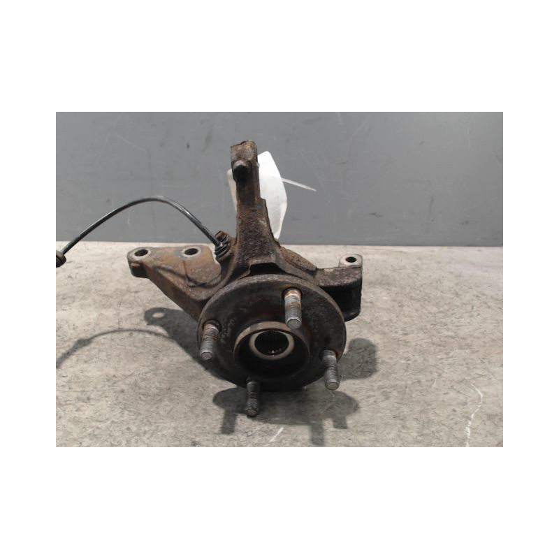 PIVOT AVANT GAUCHE NISSAN NOTE