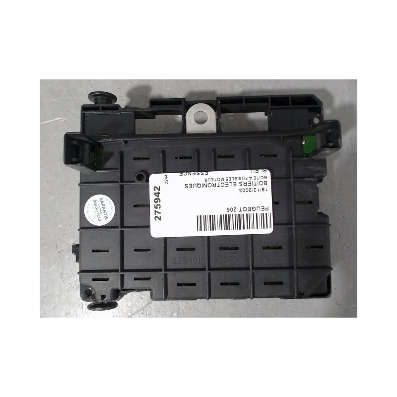 BOITE A FUSIBLES PEUGEOT 206