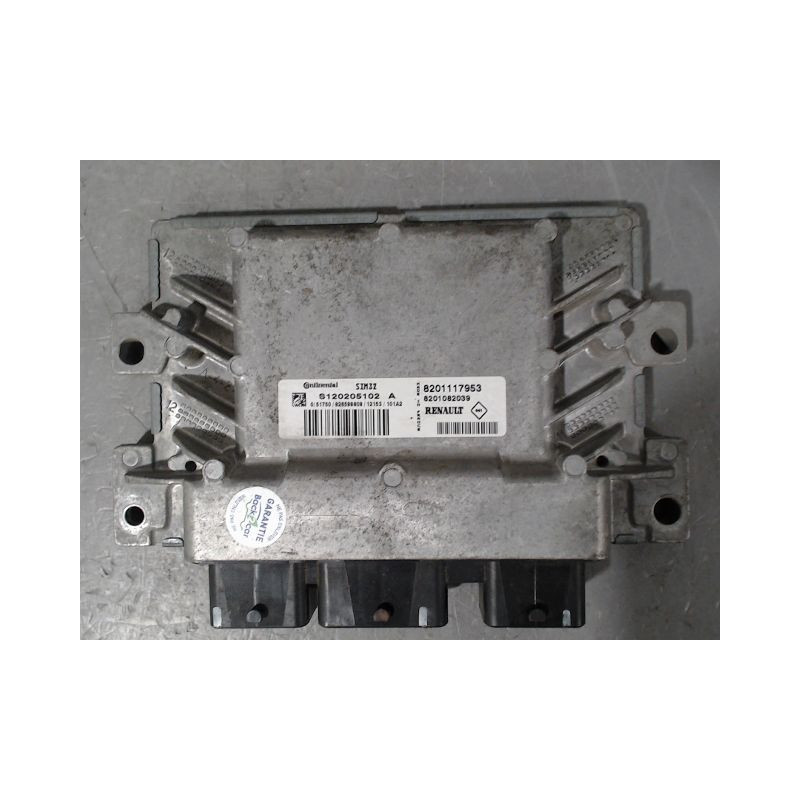 CALCULATEUR MOTEUR RENAULT CLIO