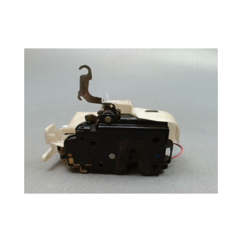 SYSTEME CONDAMNATION AVANT DROIT VOLKSWAGEN POLO IV Phase 2 (9N) 2005-2009