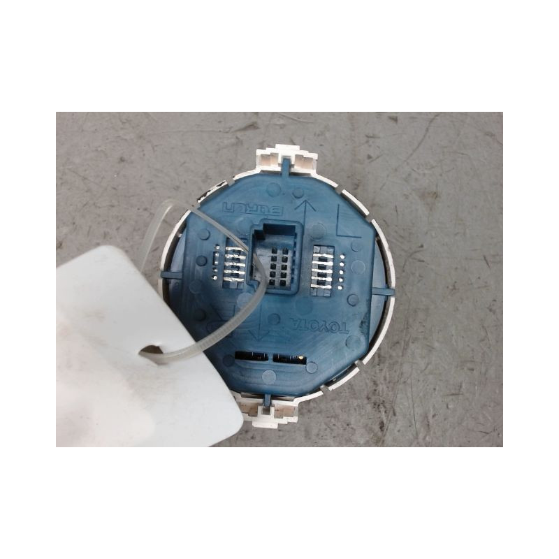 BOUTON DE WARNING TOYOTA YARIS
