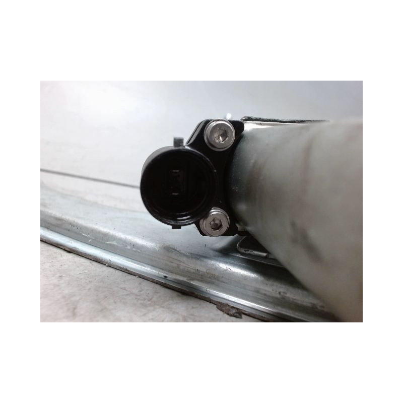 MECANISME+MOTEUR LEVE-GLACE AVANT DROIT DACIA SANDERO 2008-