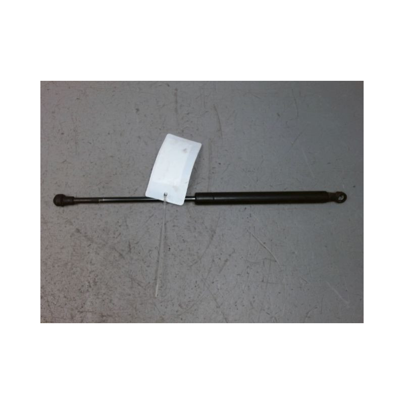 VERIN CAPOT D ALFA ROMEO GUILIETTA 2010-