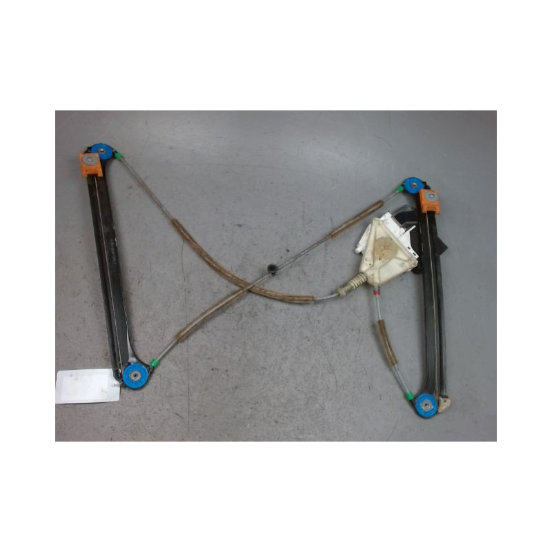 MECANISME+MOTEUR LEVE-GLACE AVANT DROIT AUDI A3 2003-