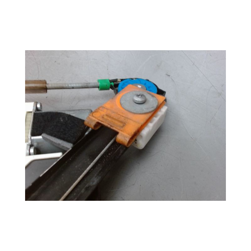 MECANISME+MOTEUR LEVE-GLACE AVANT DROIT AUDI A3 2003-