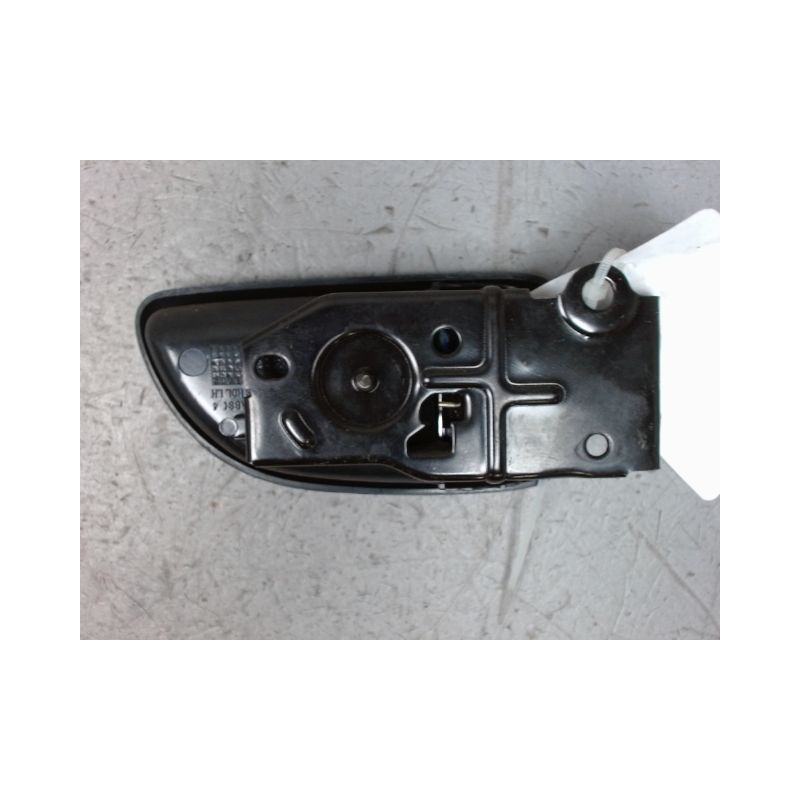 POIGNEE INTERIEURE PORTE AVANT GAUCHE HYUNDAI SANTA FE 4X4 -00
