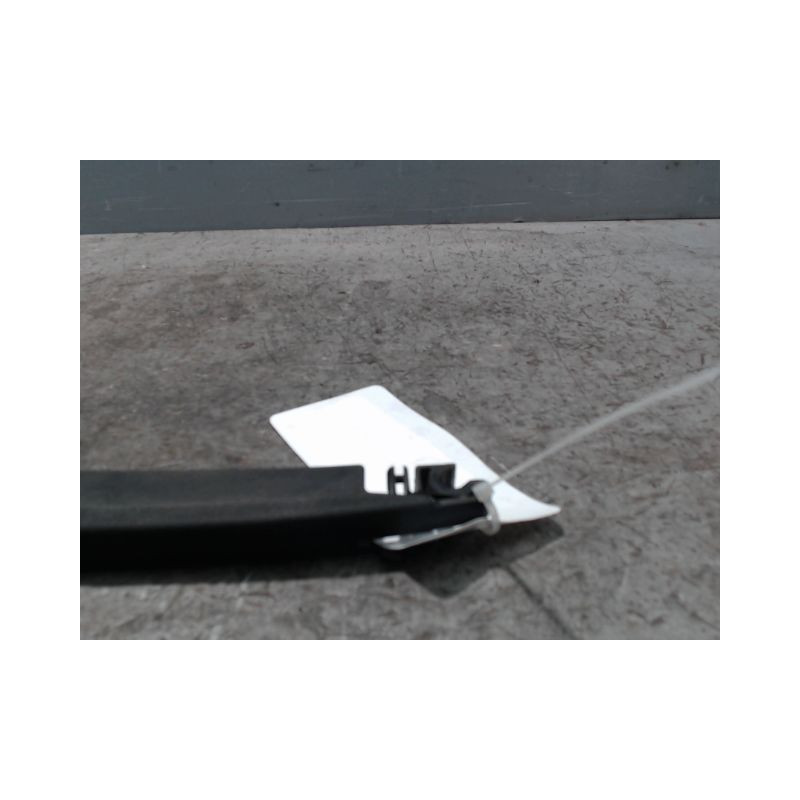 BRAS ESSUIE-GLACE ARRIERE TOYOTA COROLLA VERSO 2004-2007