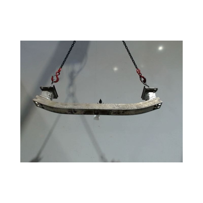 RENFORT PARE-CHOC AVANT TOYOTA COROLLA VERSO 2004-2007