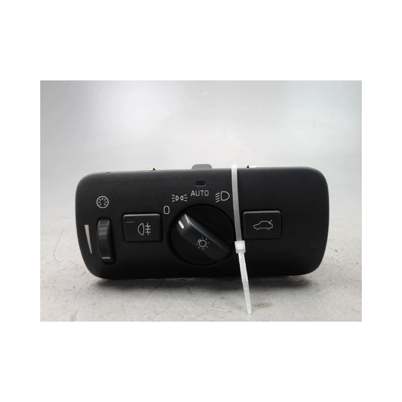 INTERIEUR COMMANDE PHARES VOLVO V40 2000-
