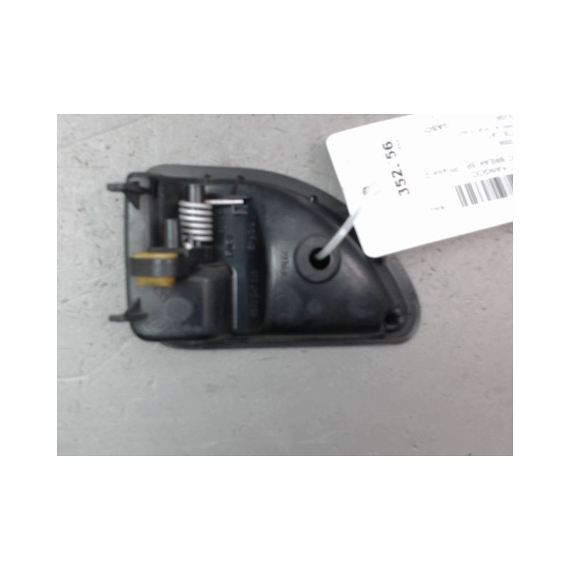 POIGNEE INTERIEURE PORTE AVANT DROIT RENAULT KANGOO BREAK I Phase 2 2003-2007