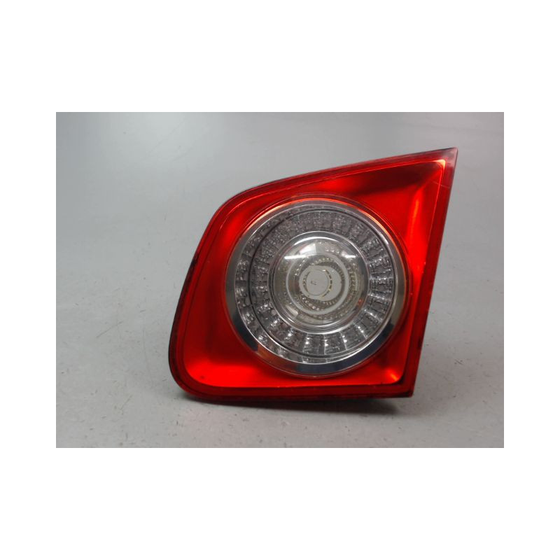 FEU ARRIERE INTERIEUR DROIT VOLKSWAGEN JETTA BERL. III 2005-2010